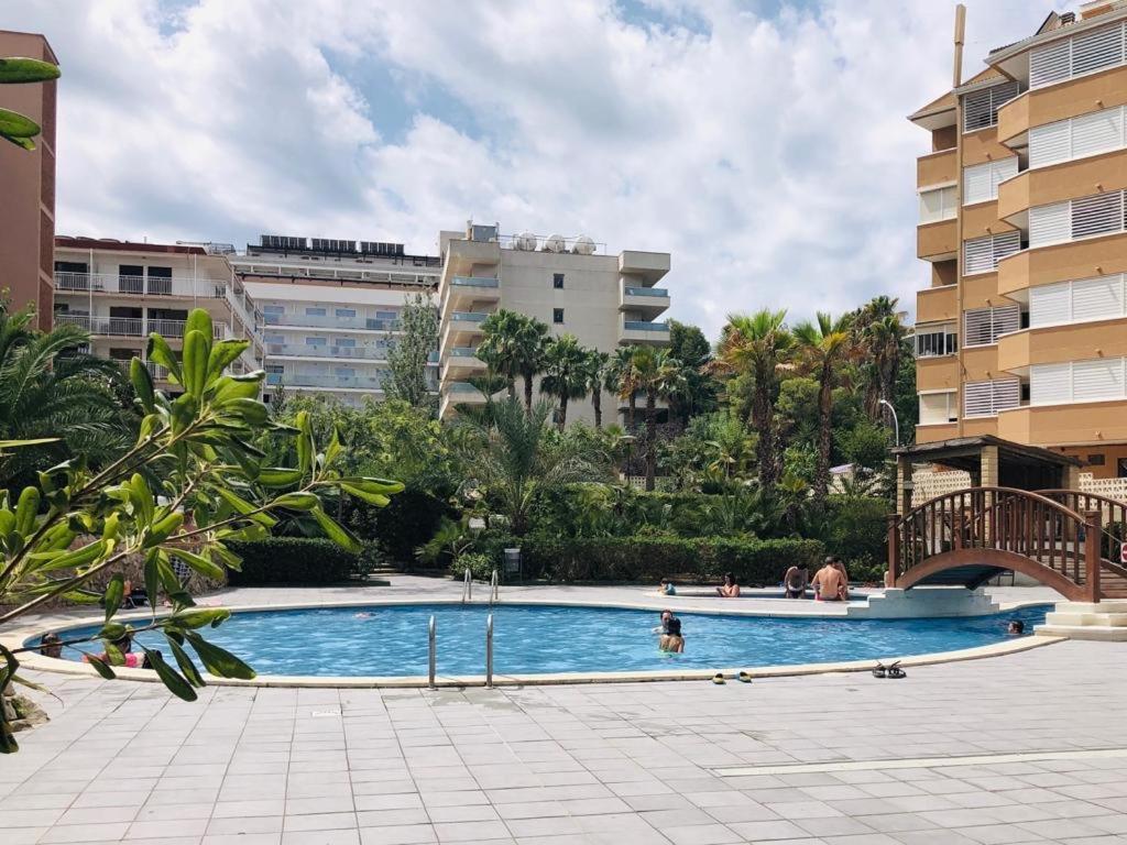 Apartamento Centrico Con Piscina سالو المظهر الخارجي الصورة